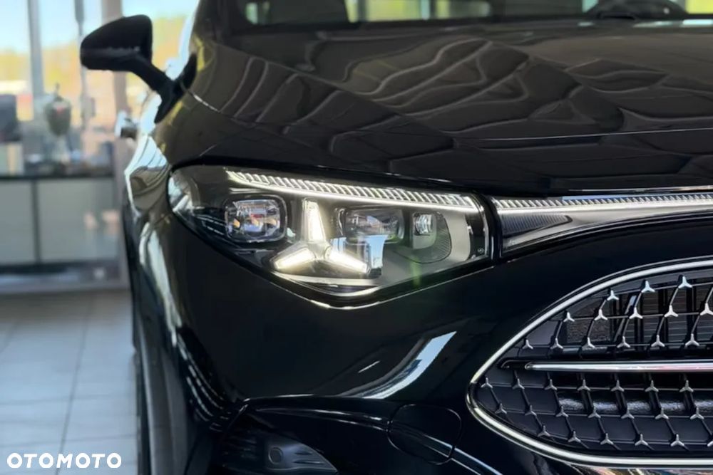 Mercedes-Benz CLA 200 mHEV 8G-DCT - 10