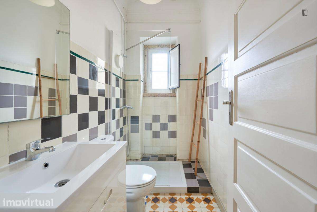 Quarto - localizado em Alameda Lisbon - Grande imagem: 3/54