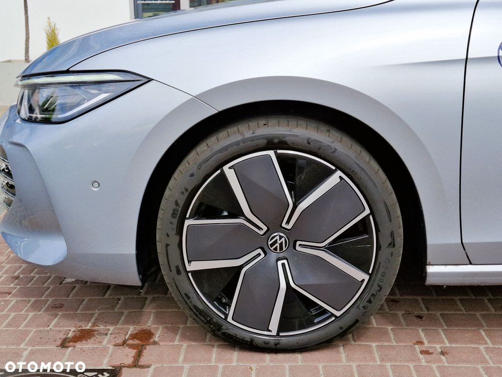 Volkswagen Passat - 5