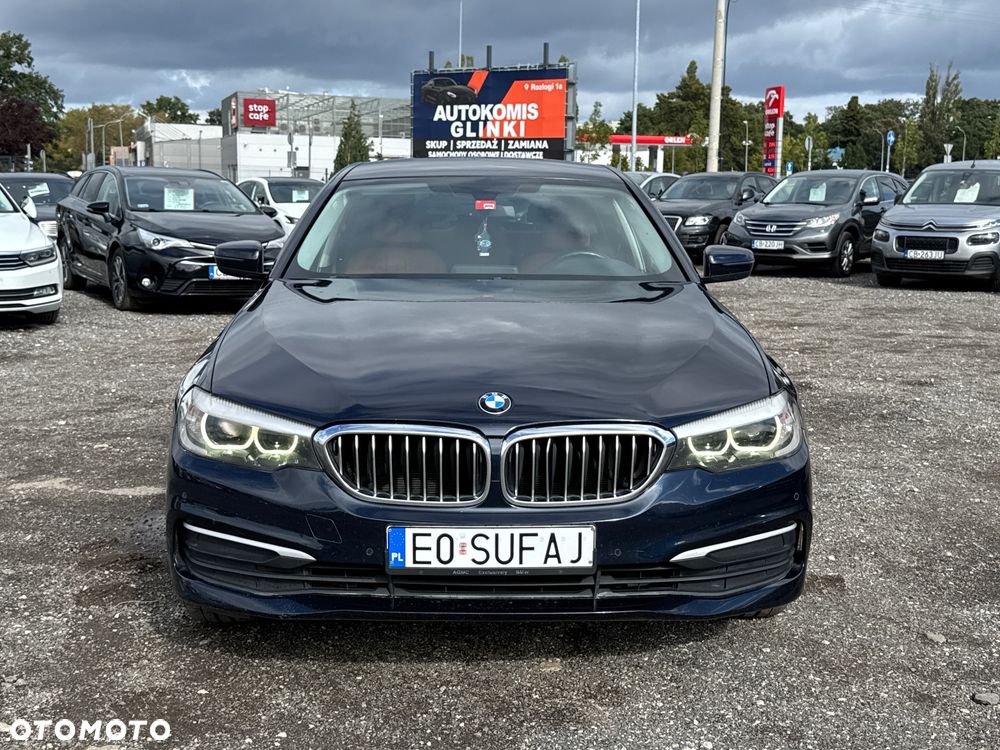 BMW Seria 5 520i Sport Line - 24
