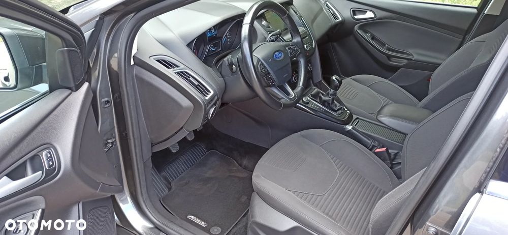 Ford Focus 1.0 EcoBoost 99g Titanium - 12