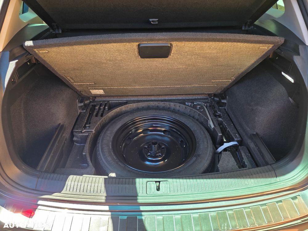Volkswagen Tiguan - 15