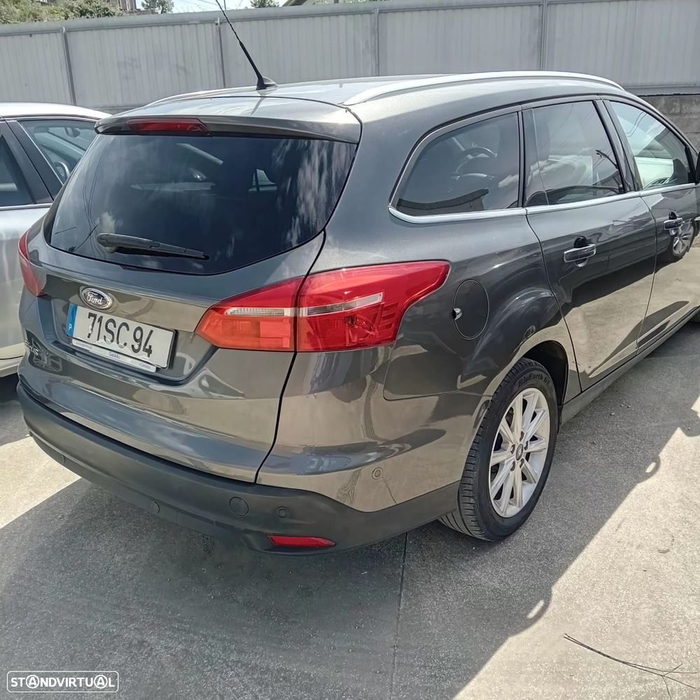 Ford Focus 1.5 TDCi ECOBlue Titanium - 3