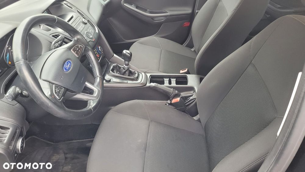 Ford Focus - 11
