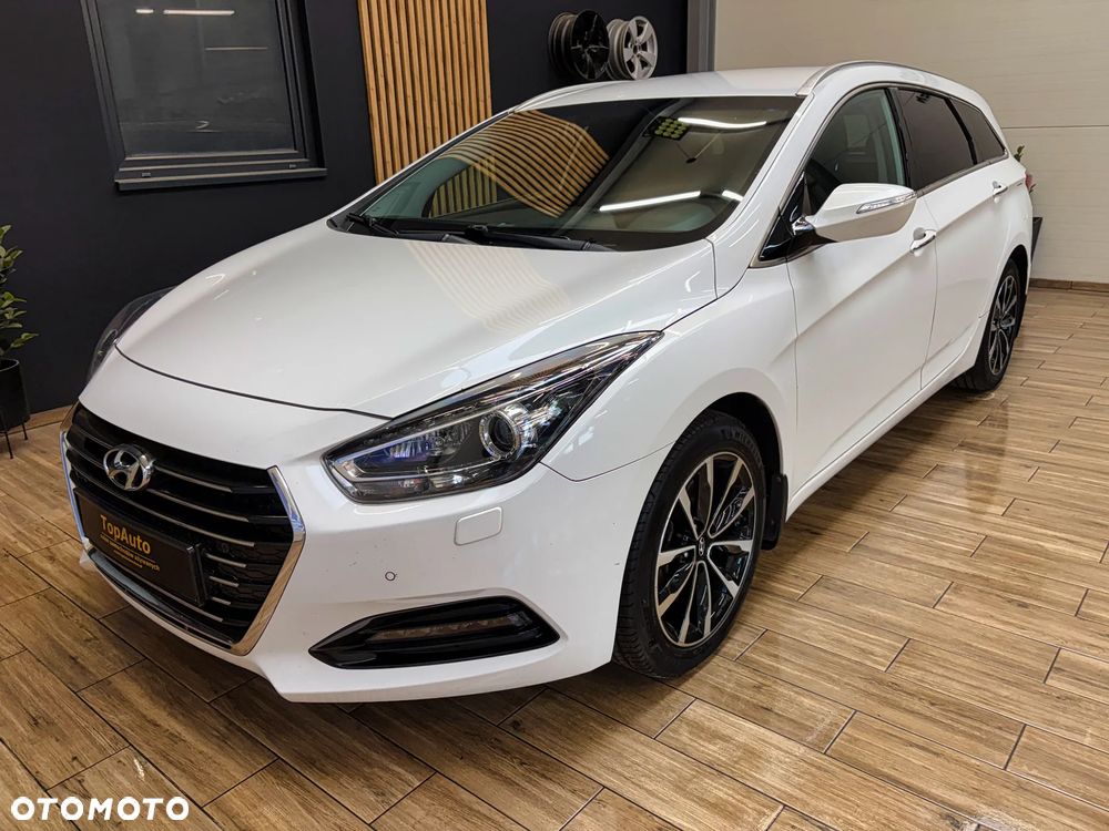 Hyundai i40 Kombi 1.7 CRDi DCT Premium - 13