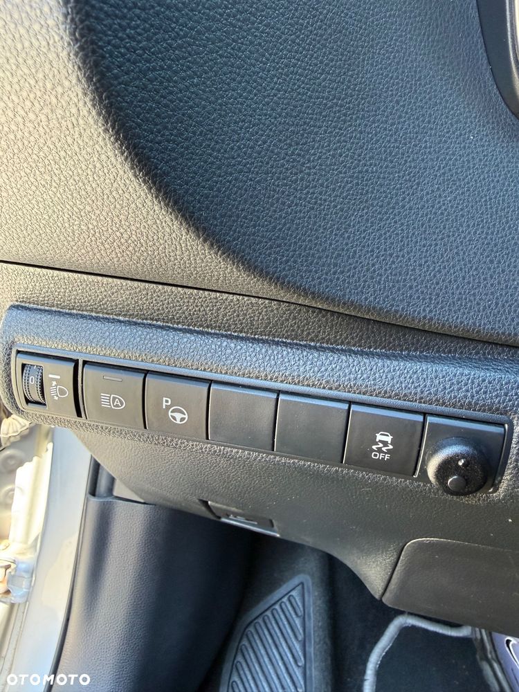 Toyota Corolla 2.0 Hybrid Comfort - 14