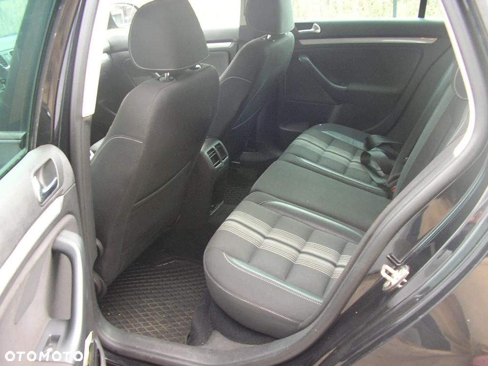 Volkswagen Golf VI 1.2 TSI BlueMot Comfortline - 4