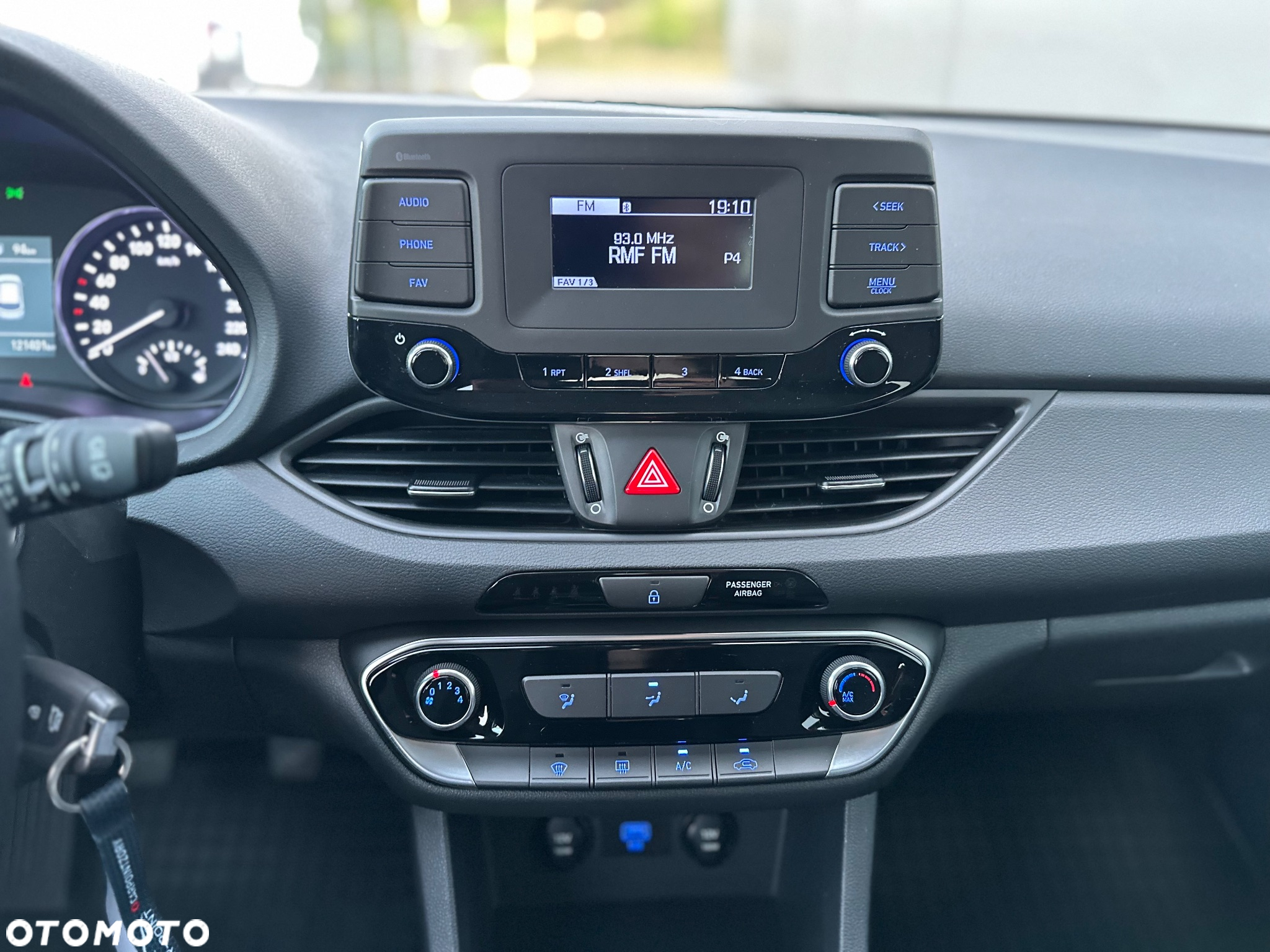 Hyundai i30 1.5 DPI Classic + - 36