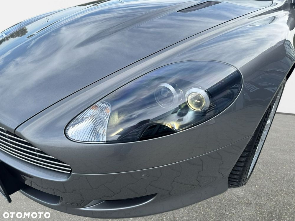Aston Martin DB9 Touchtronic - 10