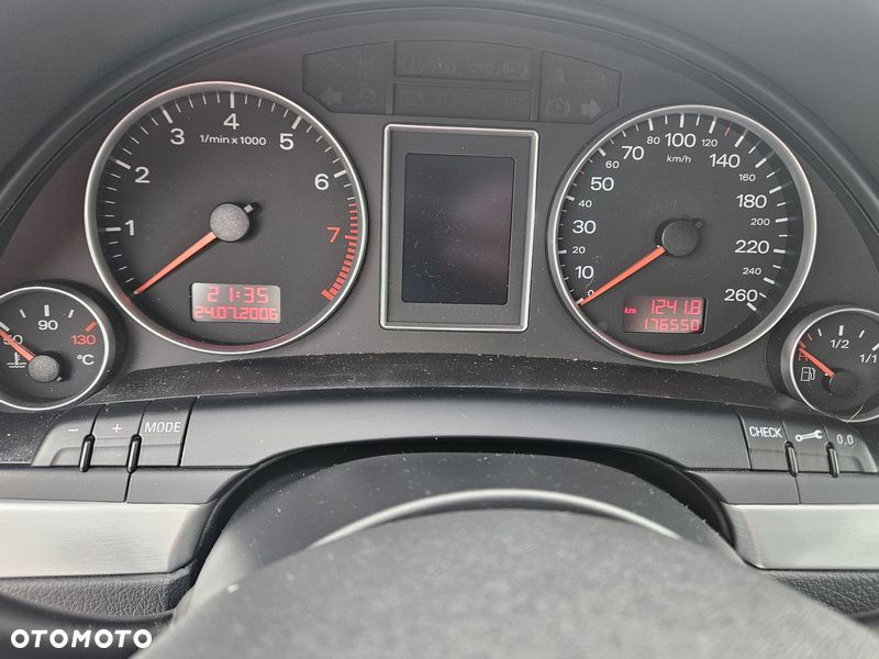 Audi A4 Avant - 9