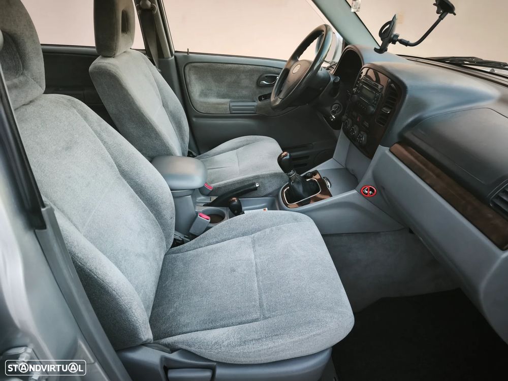 Suzuki Grand Vitara XL-7 2.0 HDi - 16