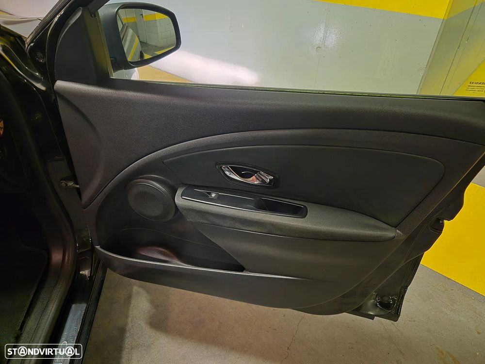 Renault Mégane Sport Tourer 1.5 dCi Limited SS - 39