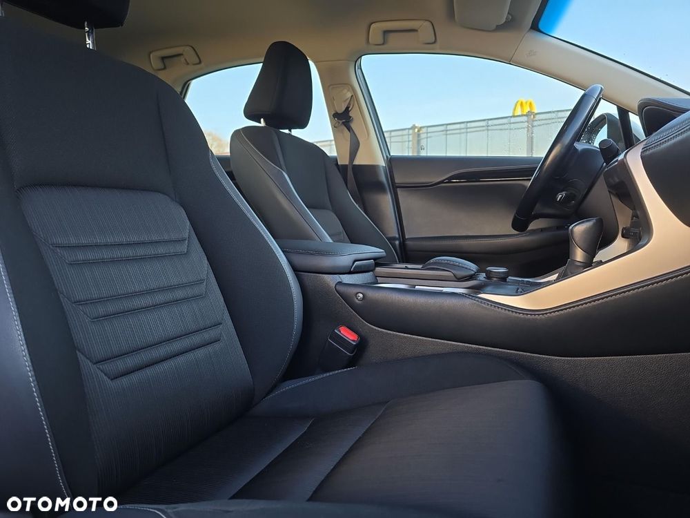 Lexus NX 300h Elite AWD - 14