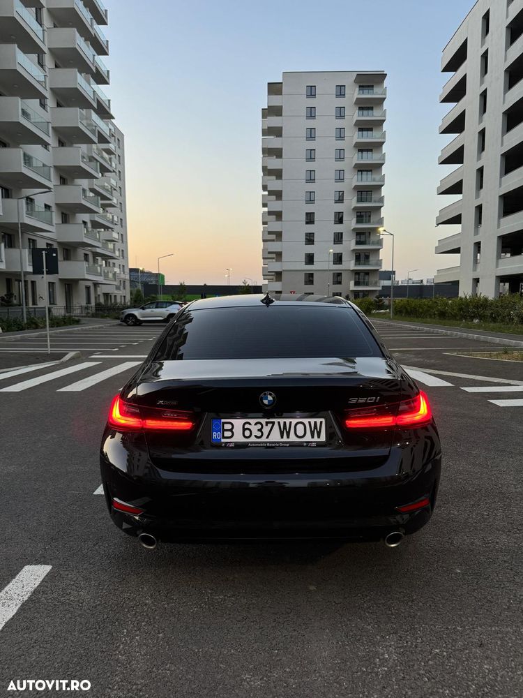 BMW Seria 3 320i xDrive Aut. Sport Line - 22