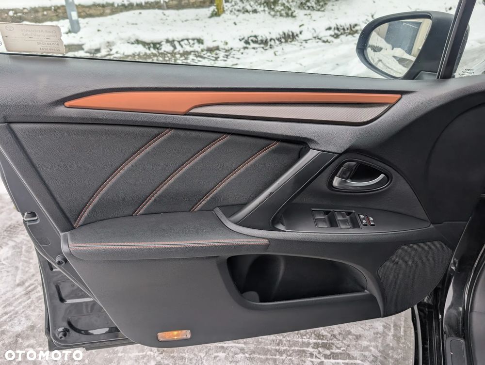 Toyota Avensis 2.0 Prestige MS - 34