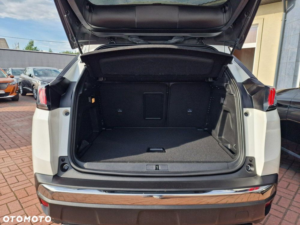 Peugeot 3008 1.6 PureTech Hybrid PHEV Allure S&S EAT8 - 21