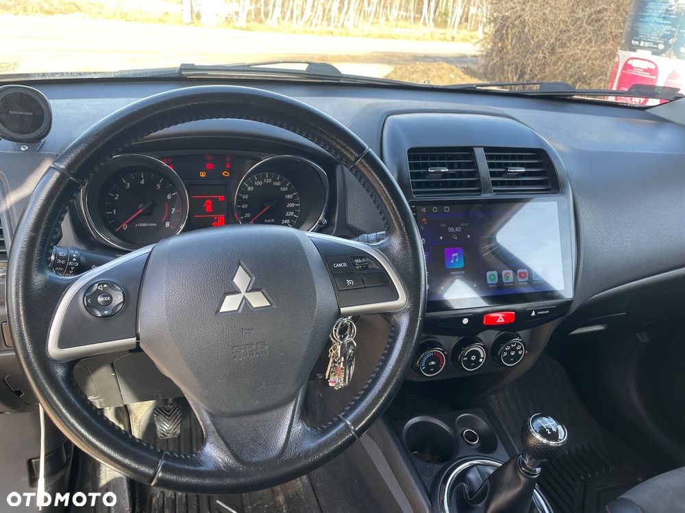 Mitsubishi ASX - 9