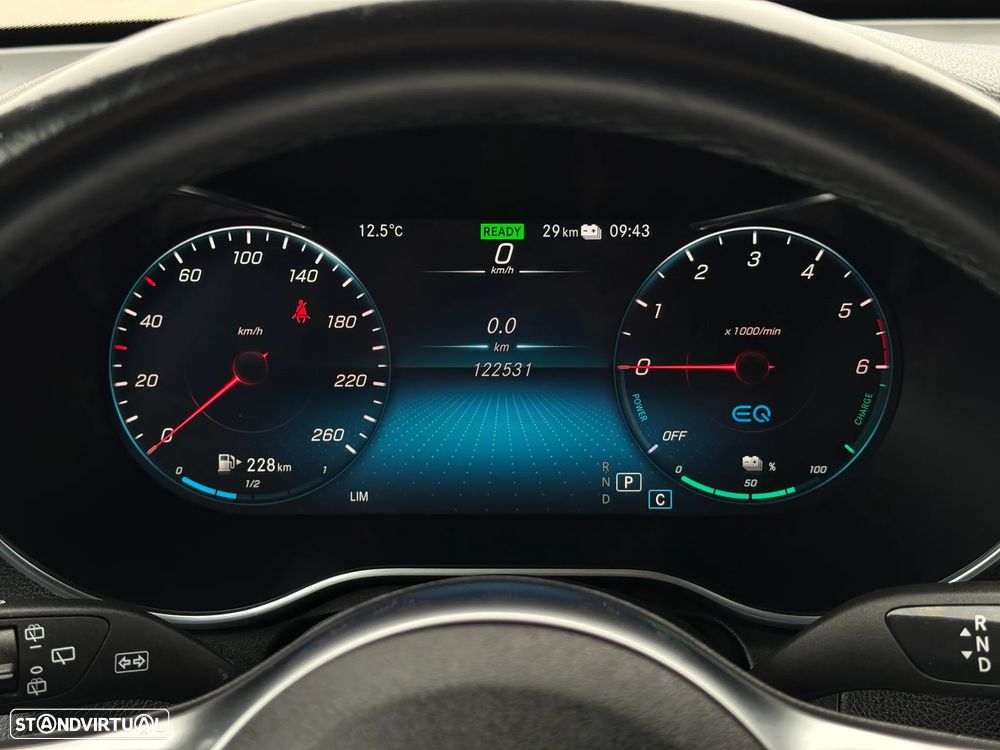 Mercedes-Benz GLC 300 de 4Matic 9G-TRONIC AMG Line - 26