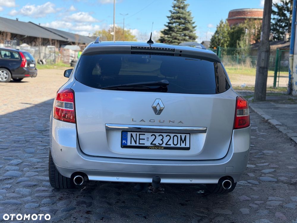 Renault Laguna dCi 150 FAP Start-Stop GT - 9