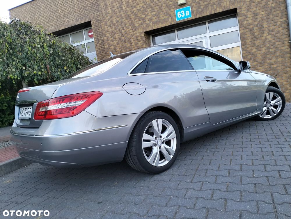 Mercedes-Benz Klasa E - 9