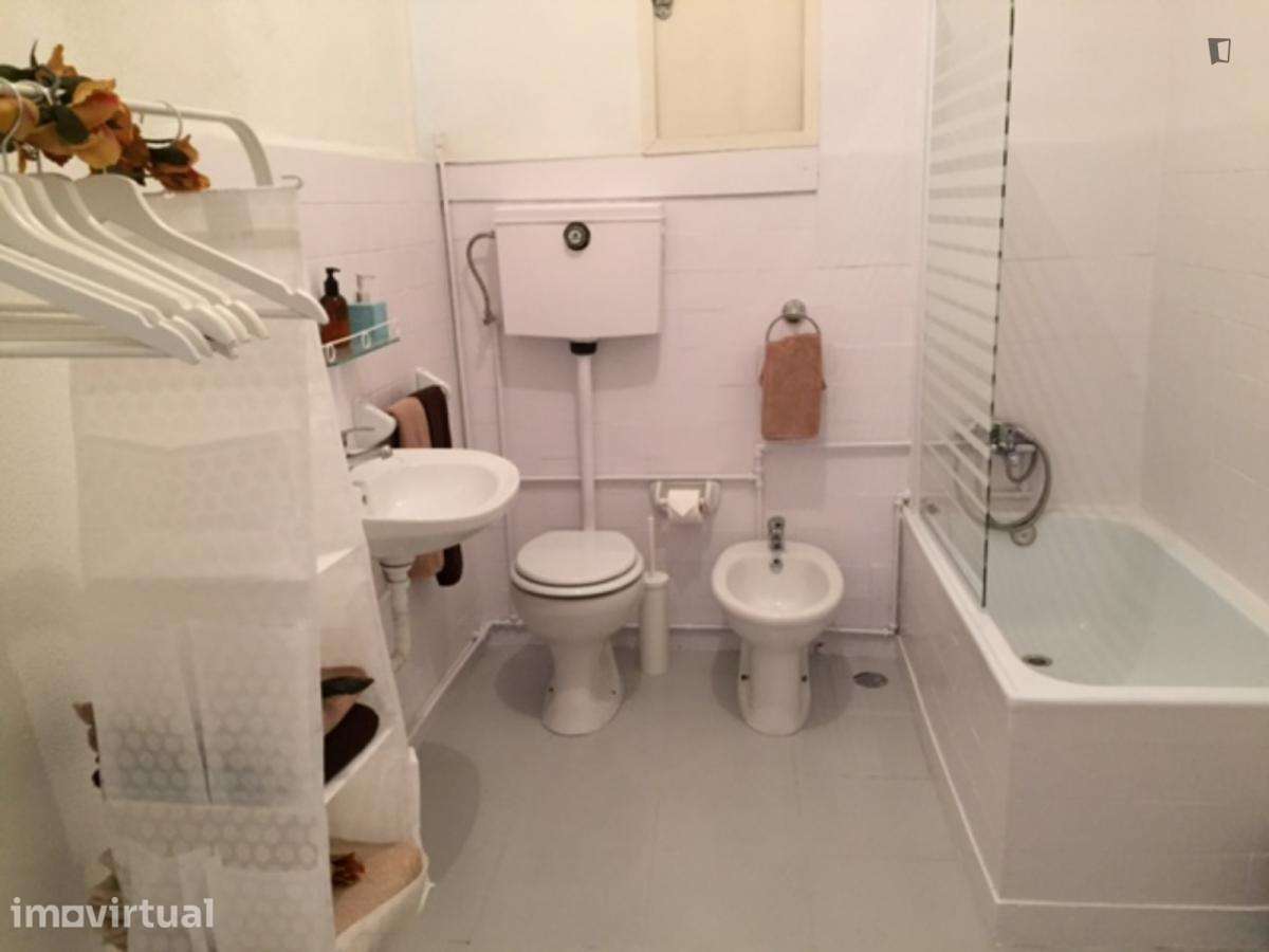 Apartamento com 2 quartos - localizado em Santa Marinha Porto - Grande imagem: 5/59