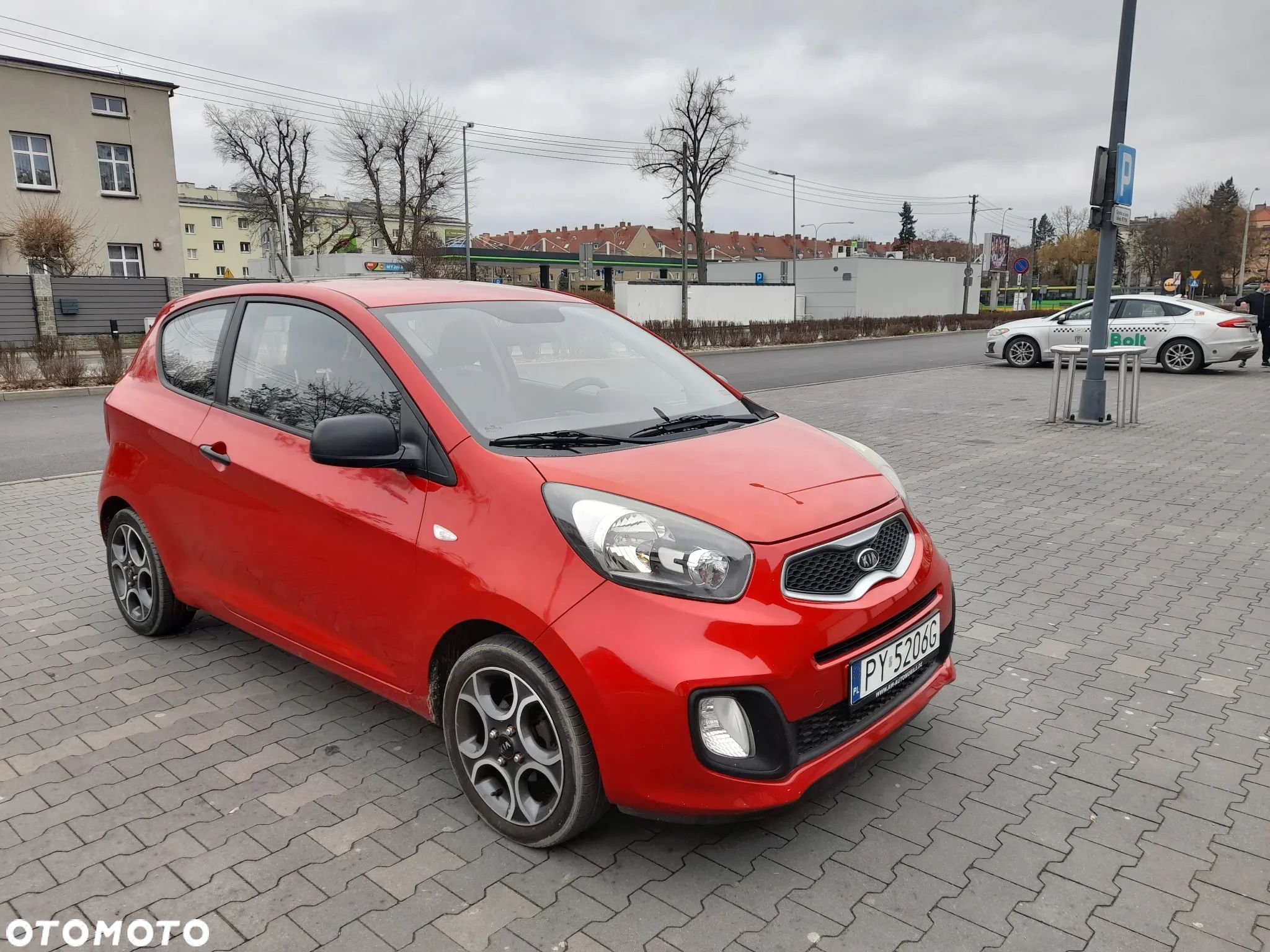 Kia Picanto - 1