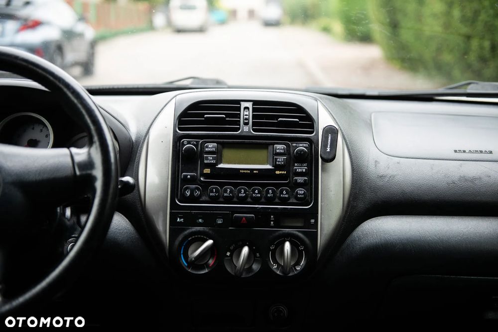 Toyota RAV4 1.8 VVT-i 4x2 - 31