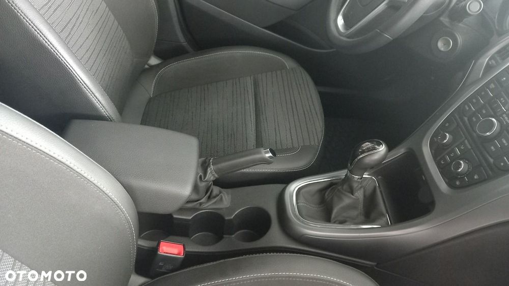 Opel Astra 1.4 T Active EU6 - 18