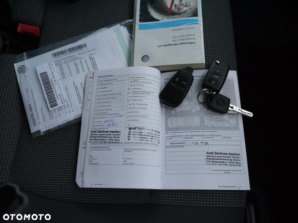 Volkswagen Caravelle - 33