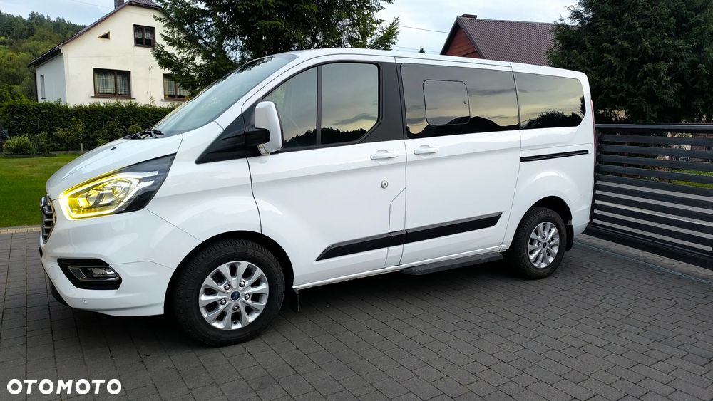 Ford Tourneo Custom 2.0 EcoBlue L1 Titanium - 6