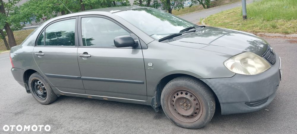Toyota Corolla - 3