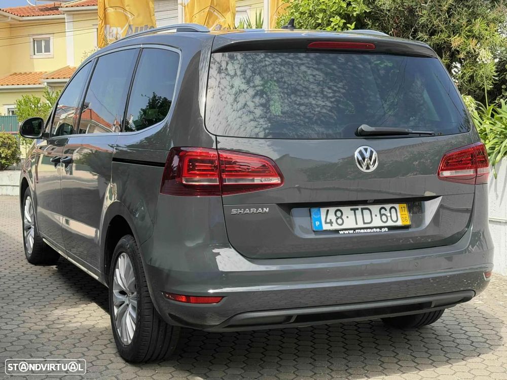 VW Sharan 2.0 TDI Blue Highline - 26
