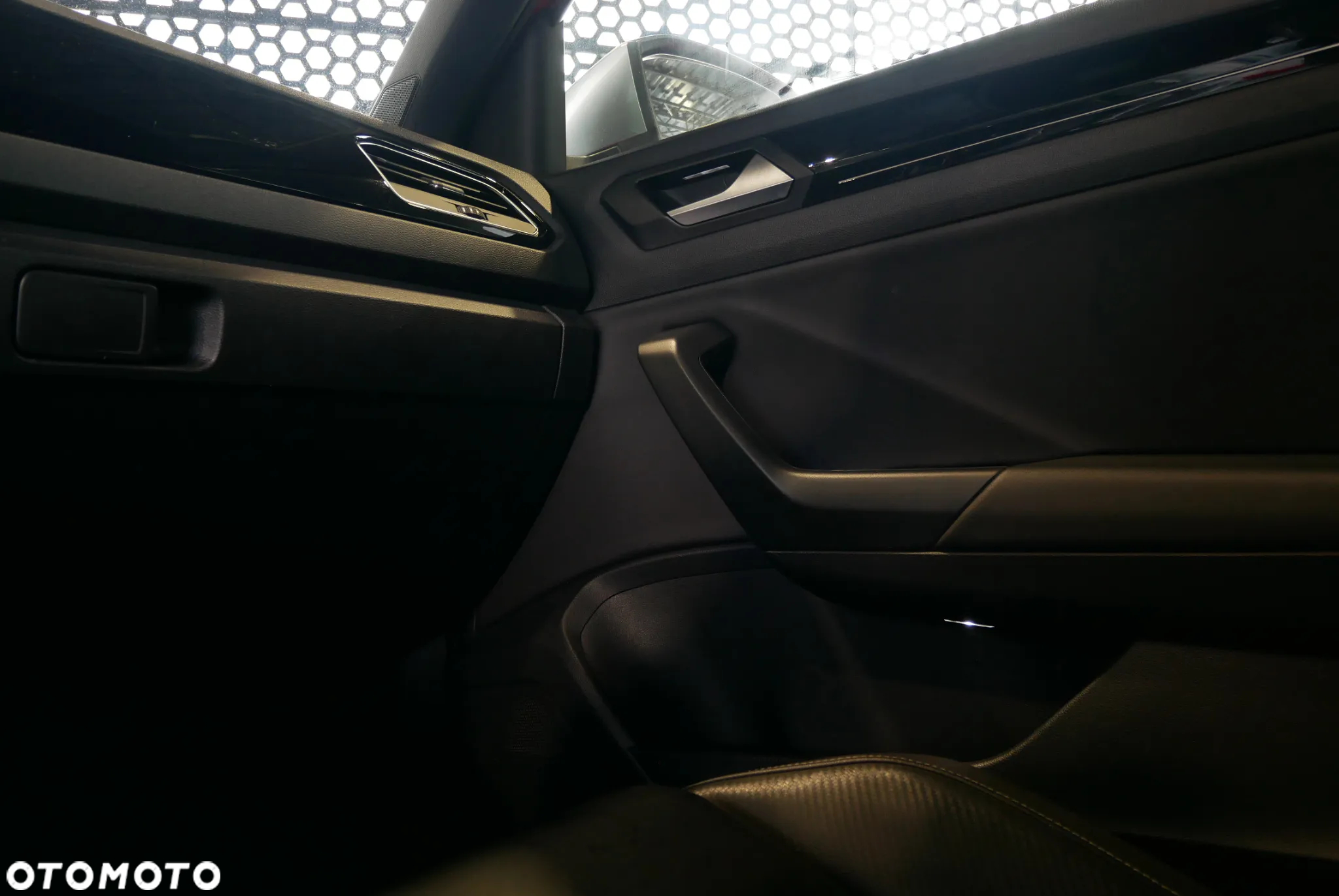 Volkswagen T-Roc 2.0 TSI 4Motion R DSG - 26