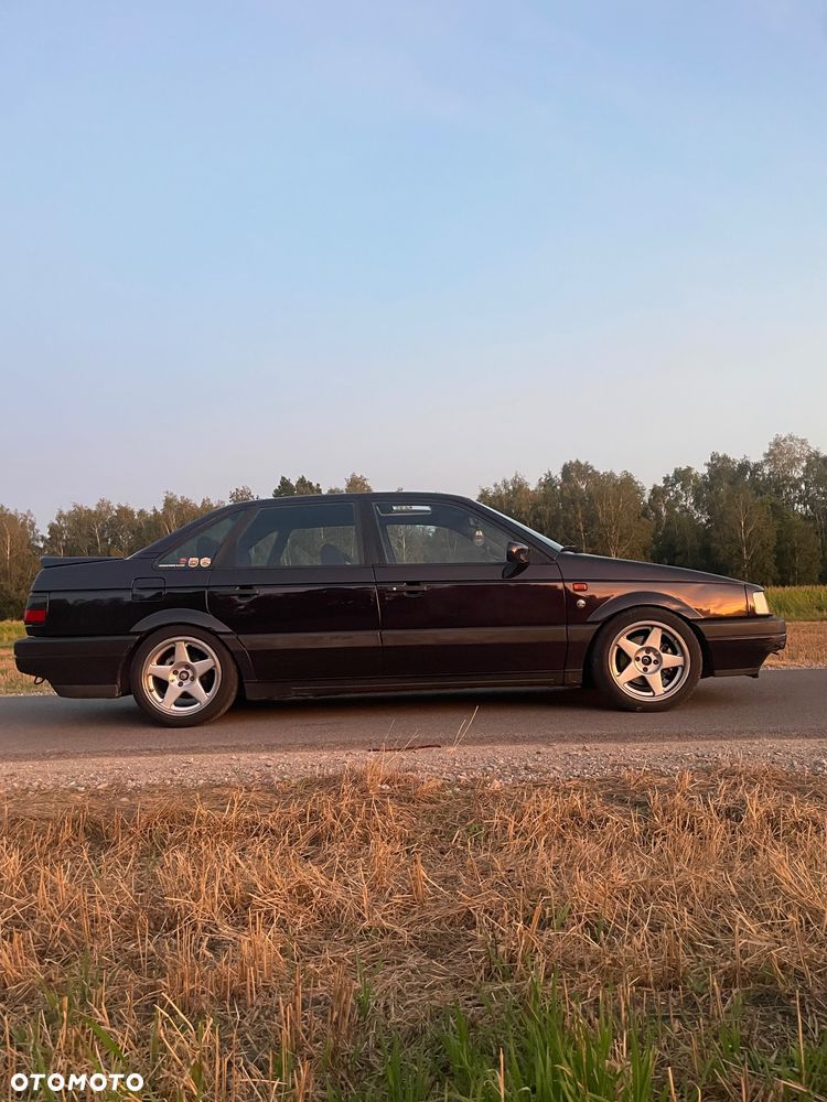 Volkswagen Passat 2.0 GT - 8