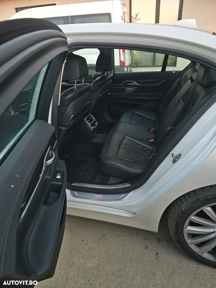BMW Seria 7 730d - 6