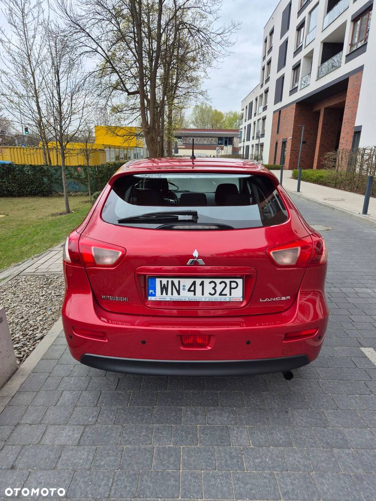 Mitsubishi Lancer 1.8 Invite - 3