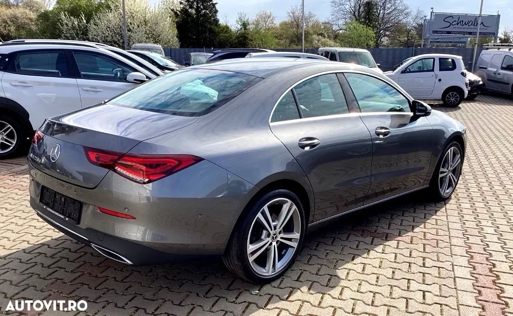 Mercedes-Benz CLA 180 - 9