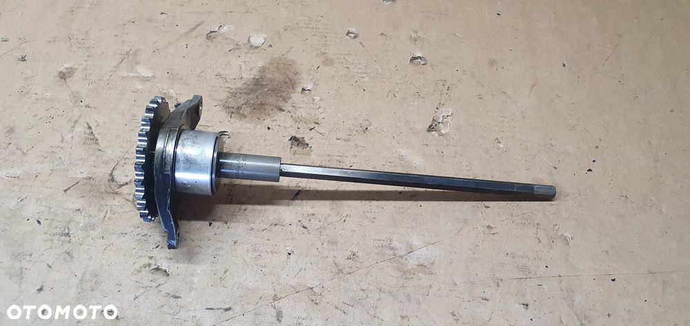 Wałek pompy oleju olejowej koło kółko VW Touareg 3.0 TDI 079109570AP - 1