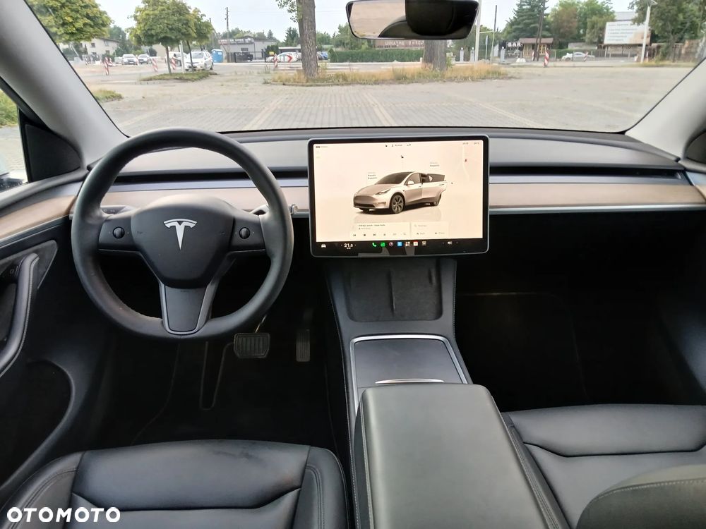 Tesla Model Y RWD - 15
