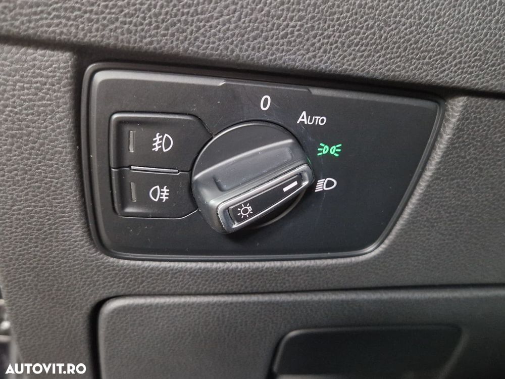 Volkswagen Passat 2.0 TDI DSG Trendline - 16