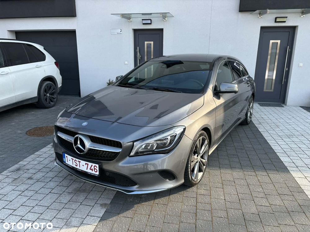 Mercedes-Benz CLA 180 Peak Edition - 28