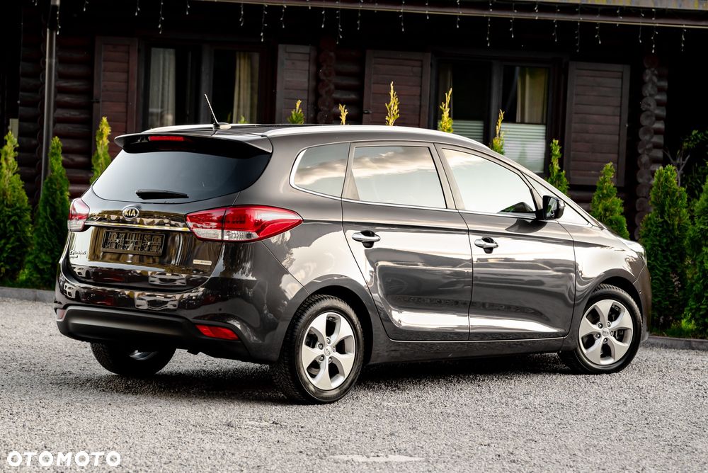 Kia Carens 1.7 CRDi L 7os - 11