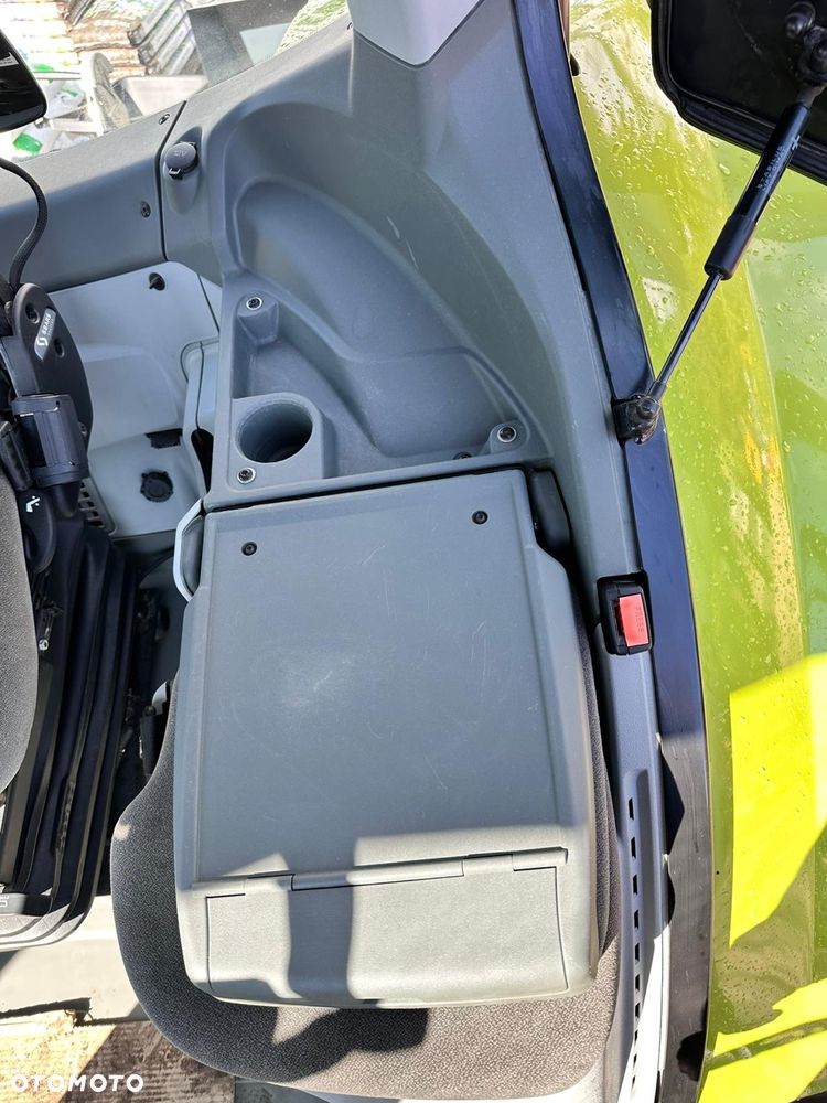 Claas Axion 830 - 26