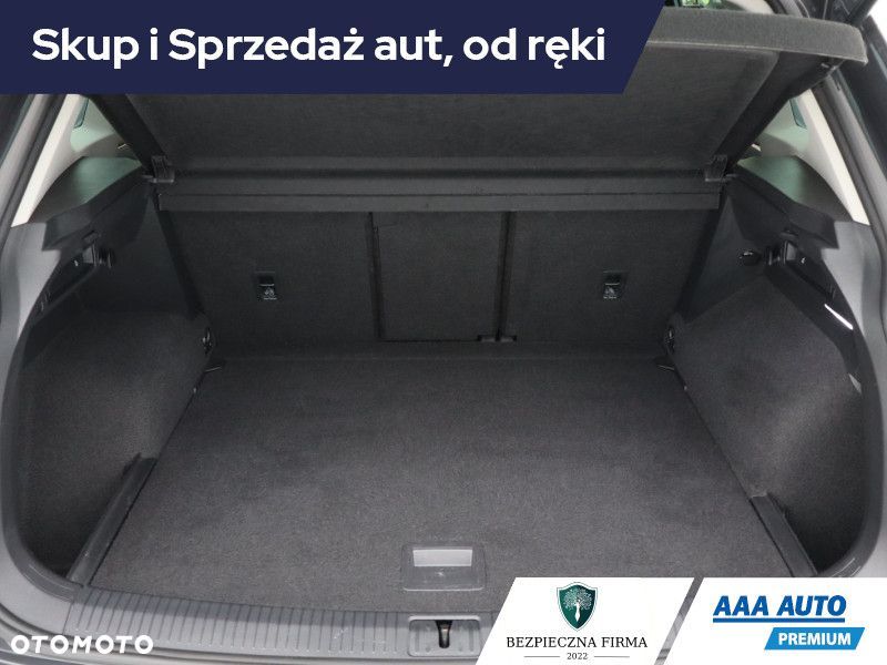 Volkswagen Tiguan - 16