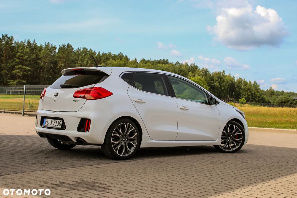 Kia Ceed 1.6 T-GDI GT-Track - 16