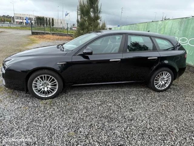 Alfa Romeo 159 Sportwagon 2.0 JTDm Distinctive - 4