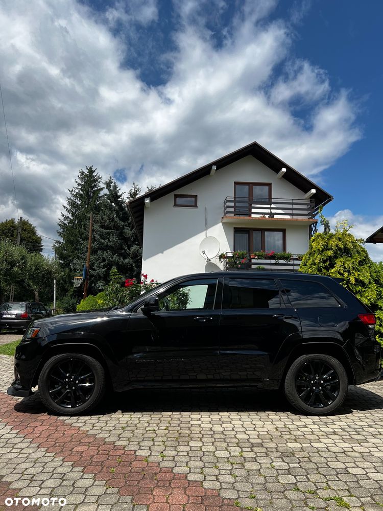 Jeep Grand Cherokee - 8