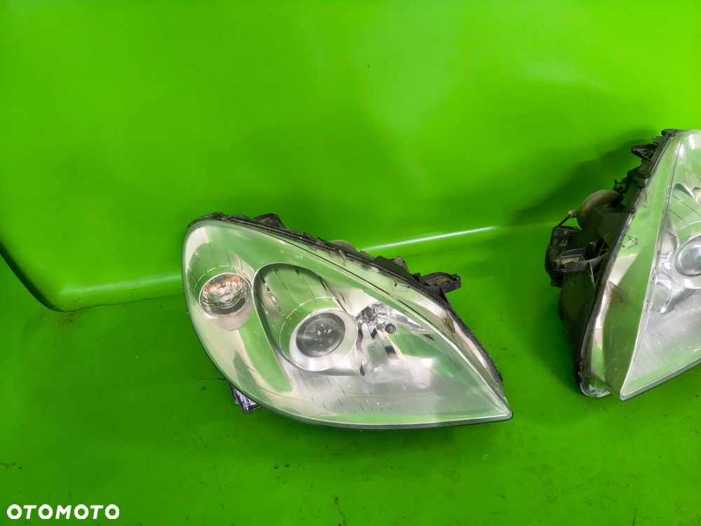 Komplet lampy w245 b klasa lampa przód Radom - 2