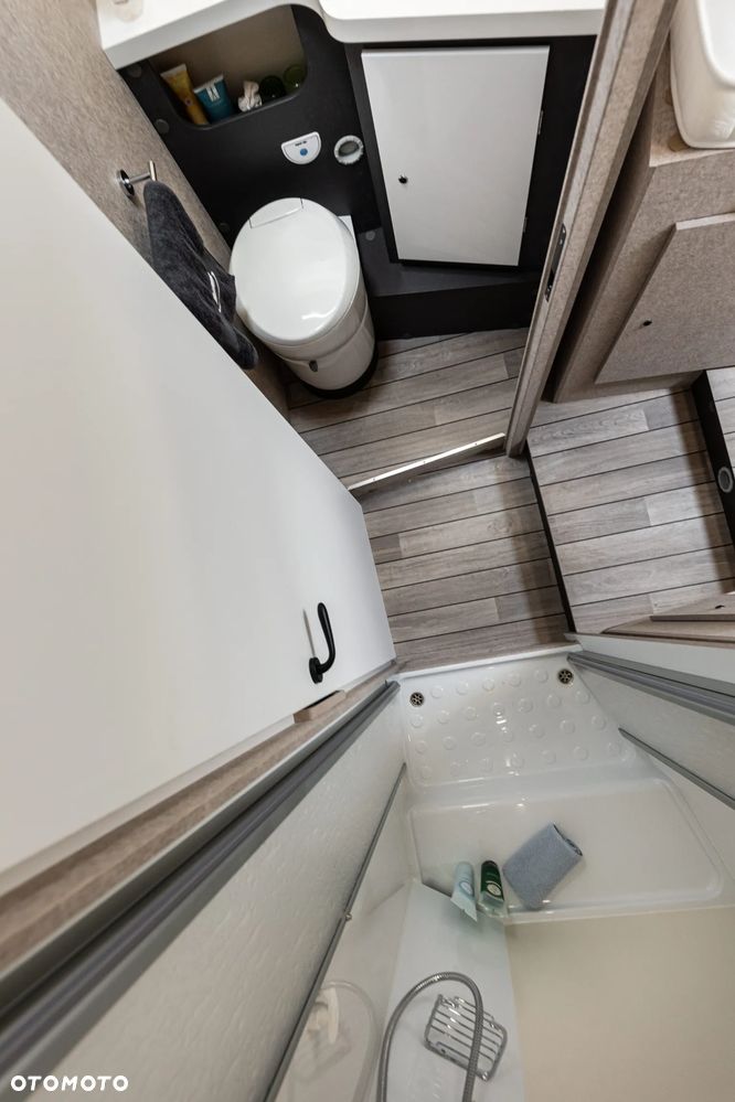 McLOUIS MC4 373 - 5 osobowy - 22