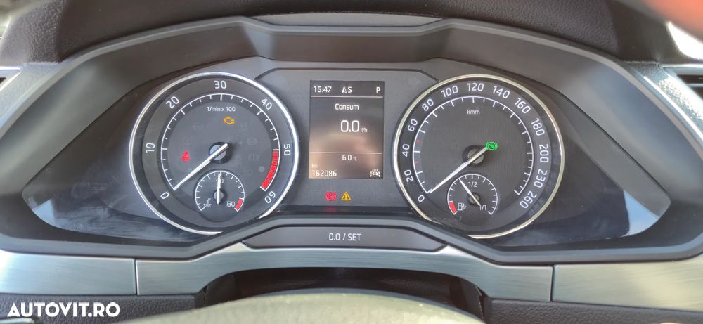 Skoda Superb 2.0 TDI DSG 4X4 Style - 11